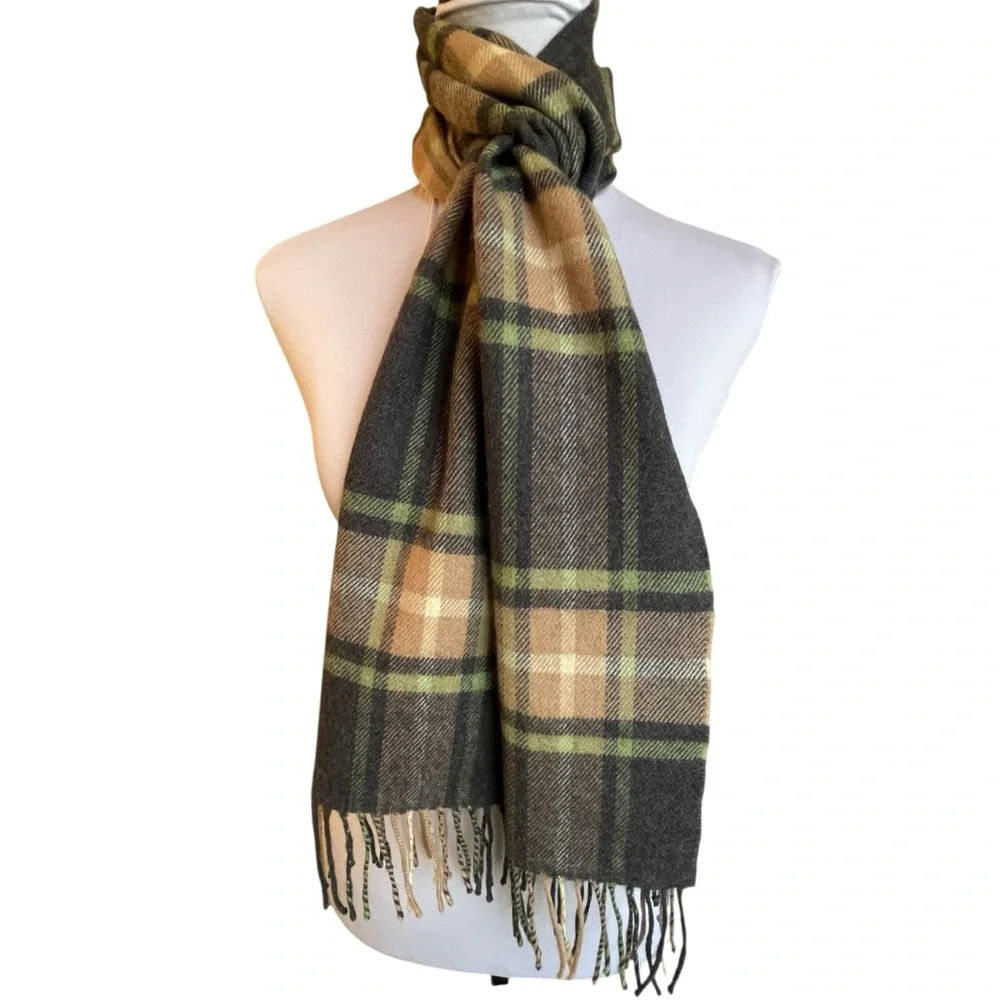 NWT John Hanly 100% Extra Fine Merino Wool Plaid Scarf Grey Beige Green Ireland